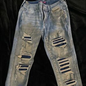 ripped low rise jeggings